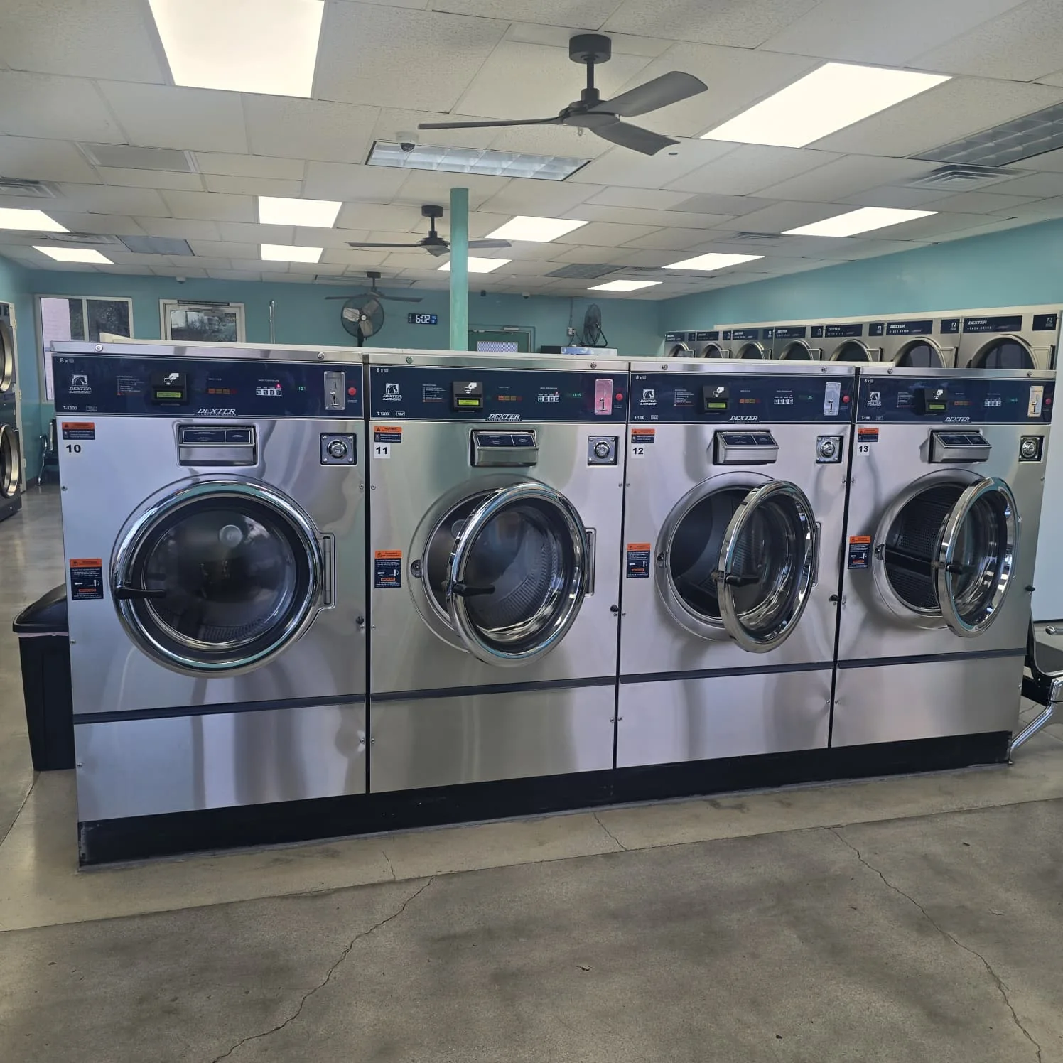 80-pound large-capacity washers at Laundry Square in Tucson